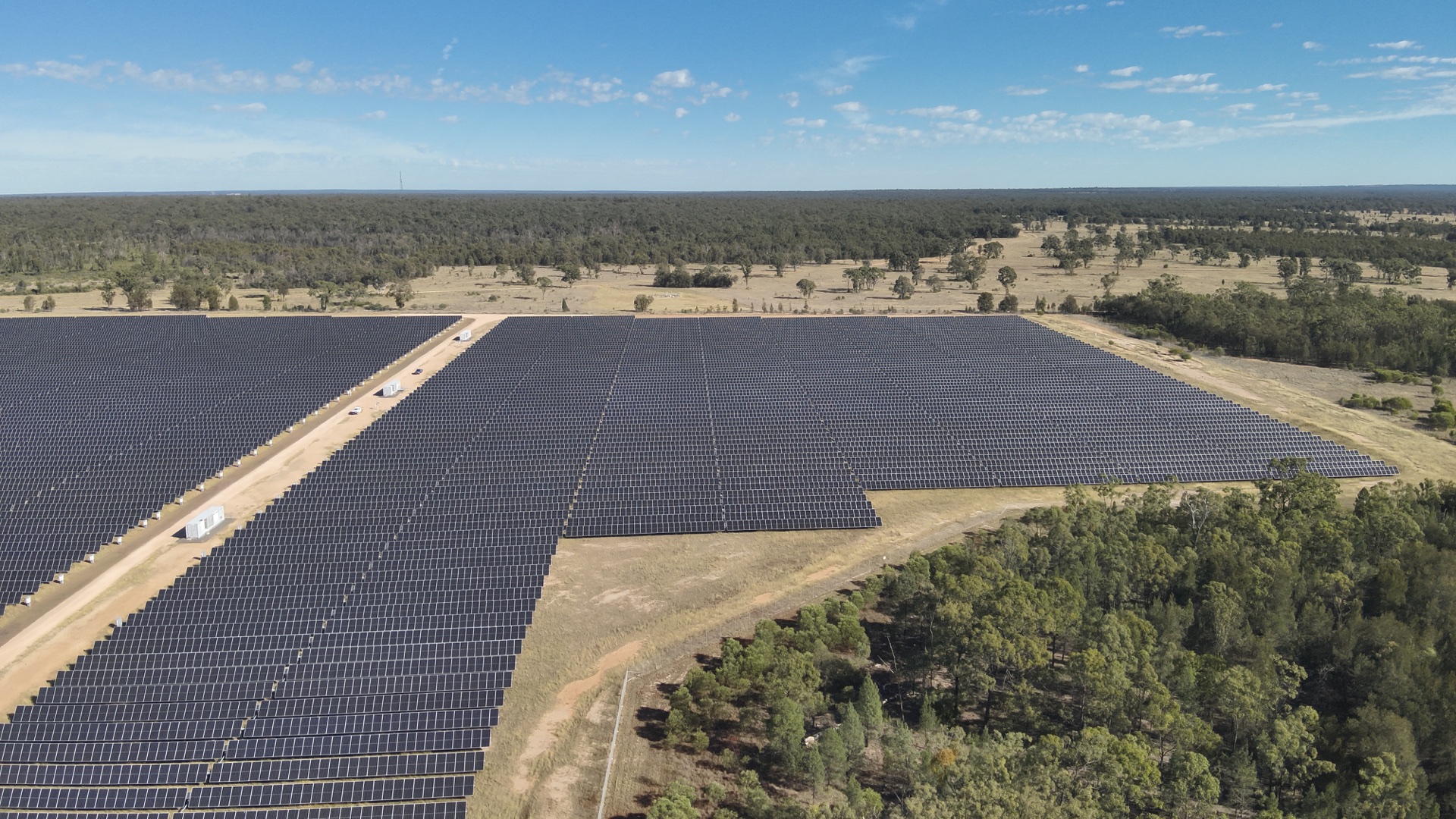 Solar panel arrays at Edenvale Solar Park